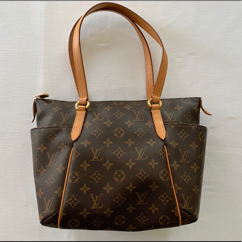 Louis Vuitton Monogram Canvas Totally MM Tote